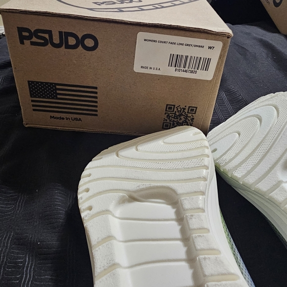 Psudo Reflex Knit Upper Sneakers Size 7 NWT - Picture 7 of 9